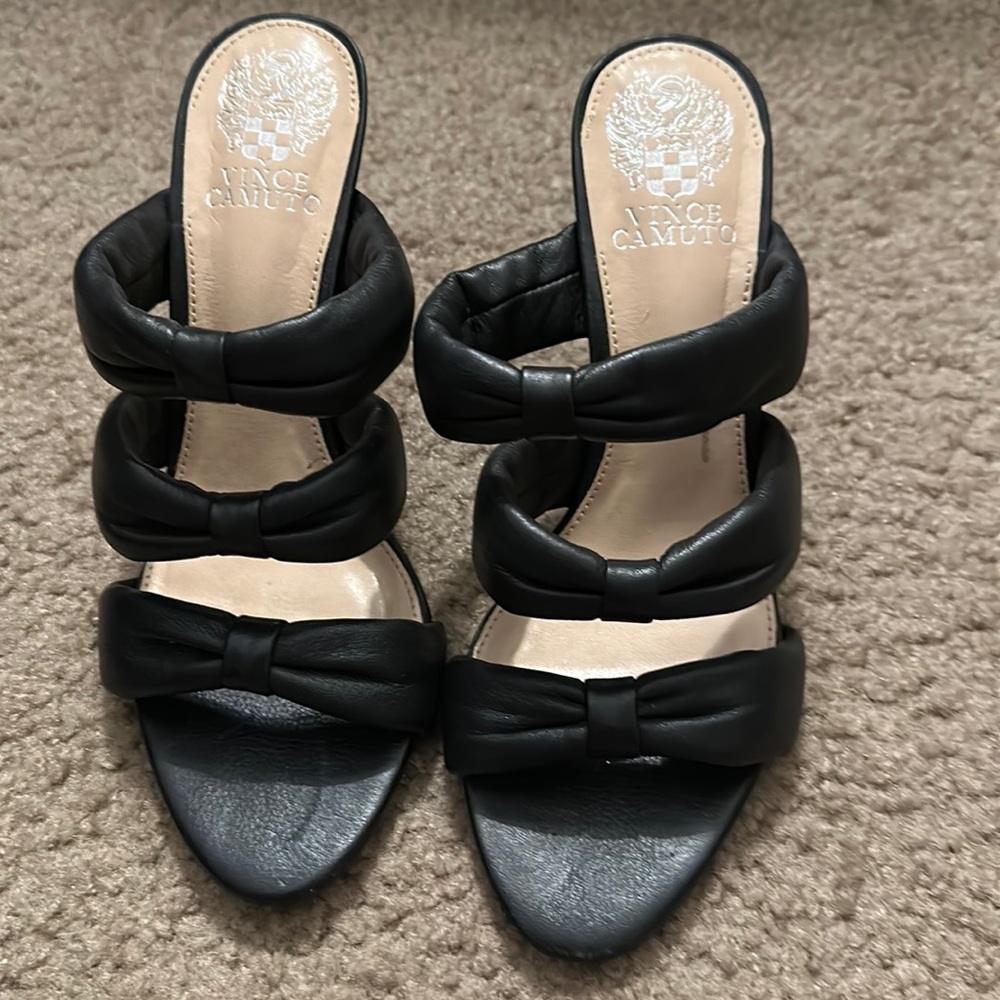Vince Camuto Black Leather Sandals